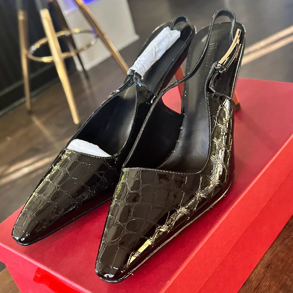 Illimium (Amazon) Black Patent Croc Slingback Heels with Gold Accent - Size 7.5